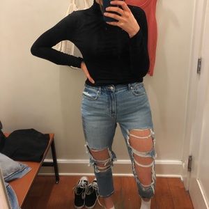 Distressed jeans ✖️